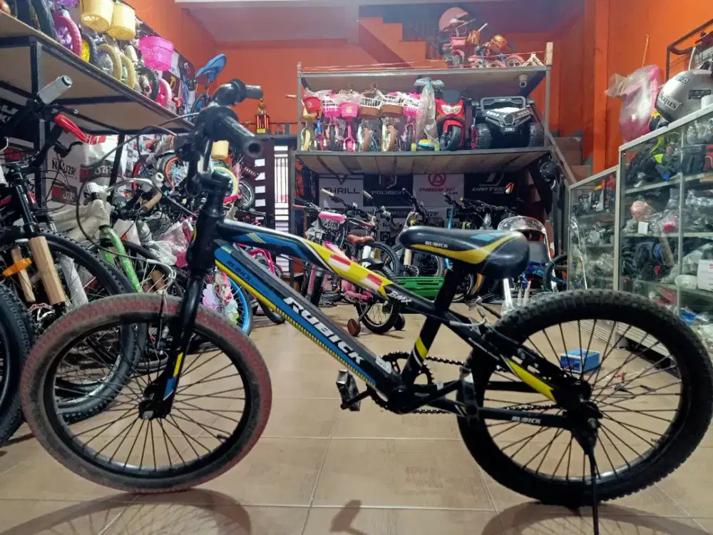 sepedah bmx rubick ukuran 20 bekas