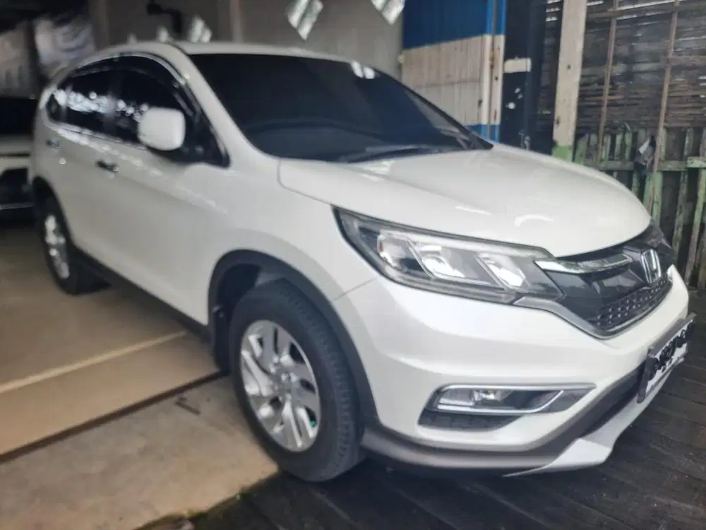 DP MURAH MOBIL ISTIMEWA CRV 2.0 2016 - Warna : Putih