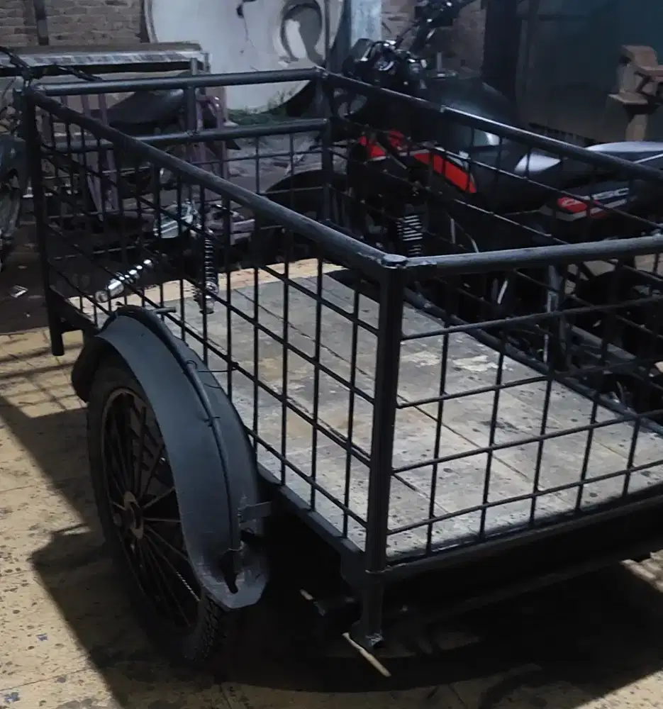 Spesialis tempahan bak becak barang