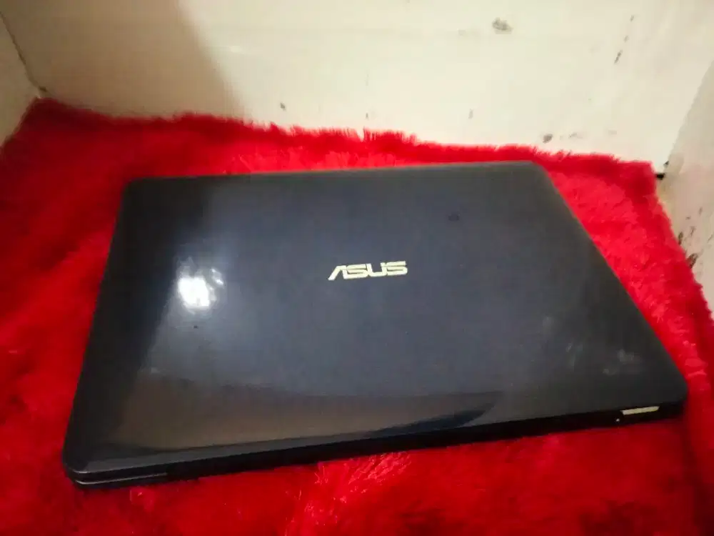 Laptop high Asus x455l/core i3-gen5/ram8gb/HDD500gb /VGA Nvidia 920m/l