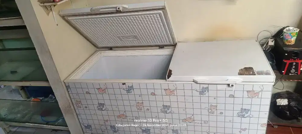 Freezer merk Aqua 600L