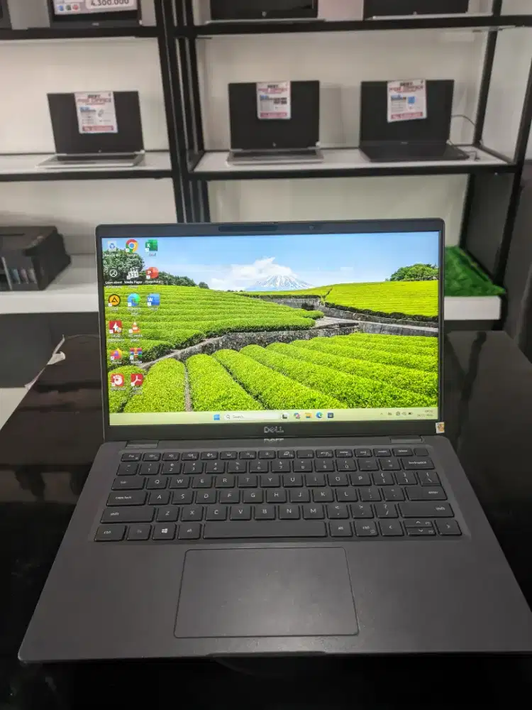 LAPTOP DELL 7410 touchscreen RAM 16/SSD 256GB Core i5-10