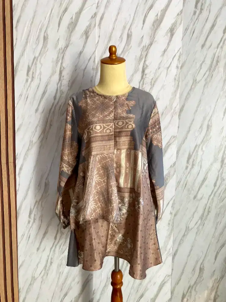 PRELOVED ATASAN TUNIK