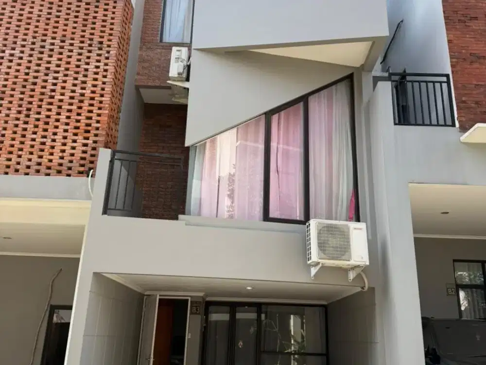 Disewakan Rumah 3 Lantai Di Jagakarsa Jakarta Selatan