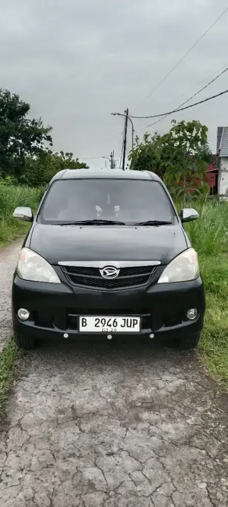 Xenia li 2009 istimewa