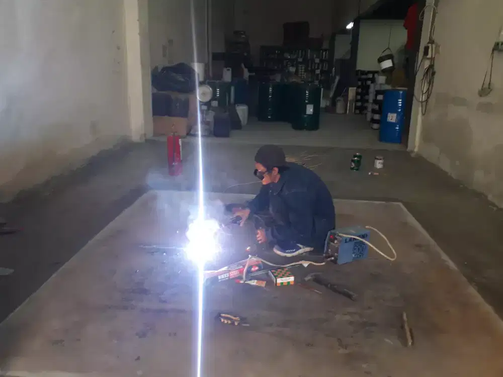 Cari Kerja Sebagai Tukang Las Listrik