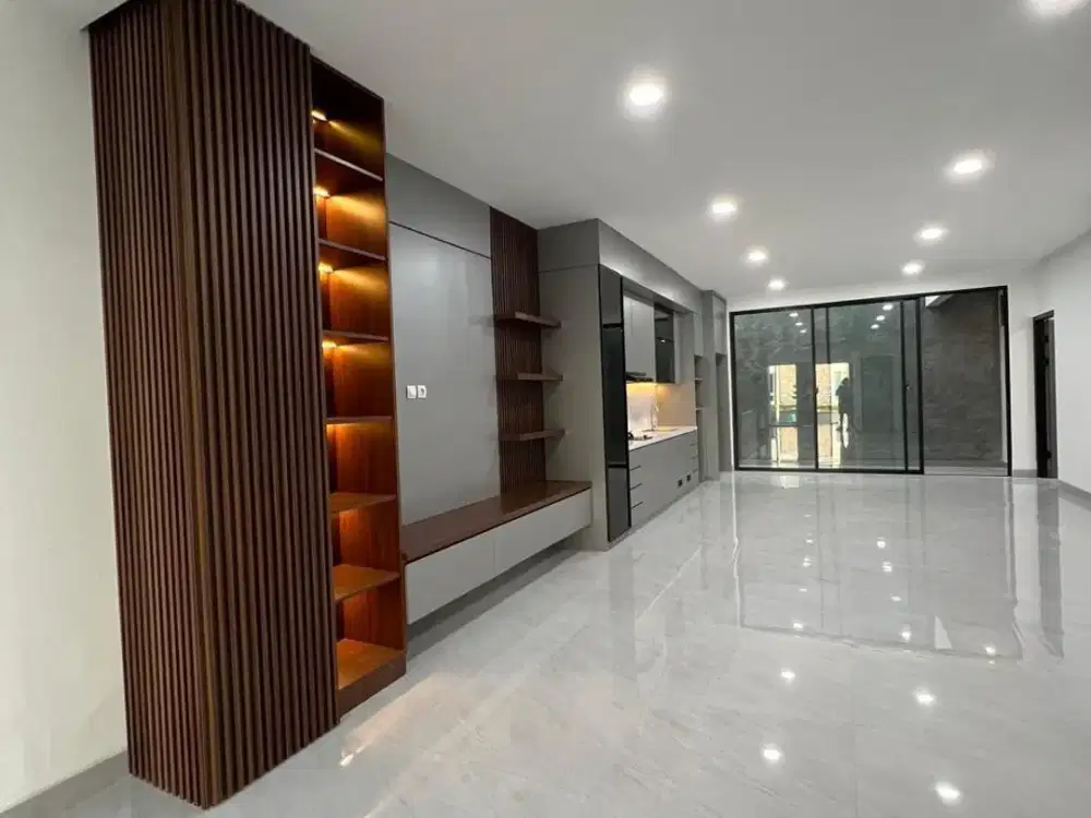 Rumah Mewah Baru 2 Lantai Siap Pakai Lippo Cikarang