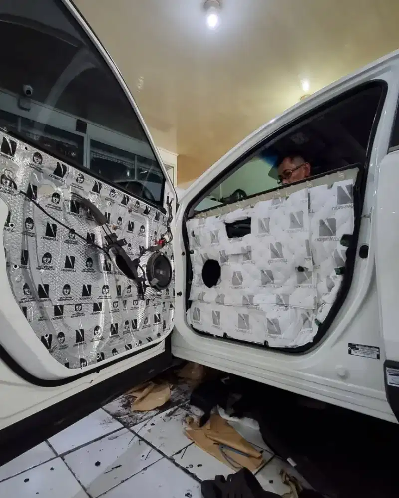 Specialist peredam suara mobil home service