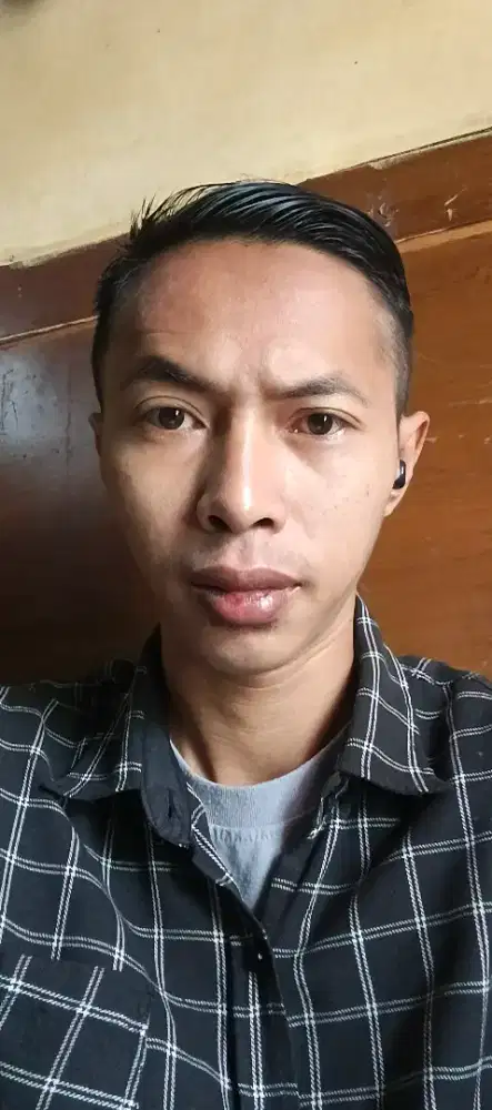 siap bekerja sebagai OB/CLEANING SERVIS