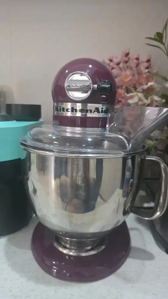 Kitchen Aid artisan mixer