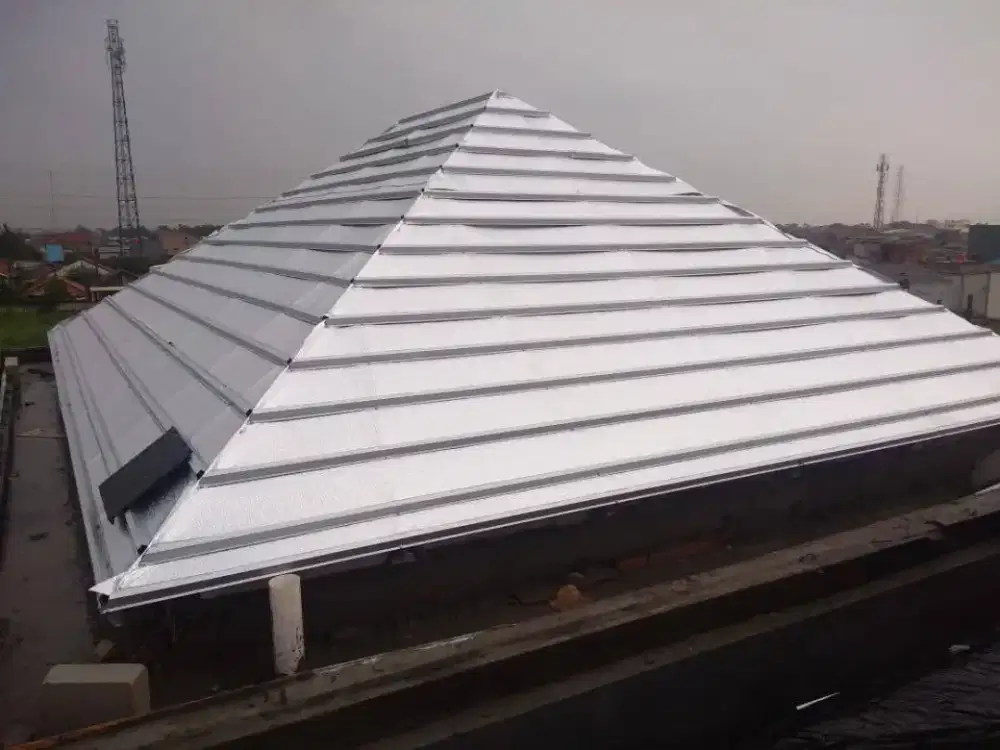 JASA TUKANG ATAP BAJA RINGAN