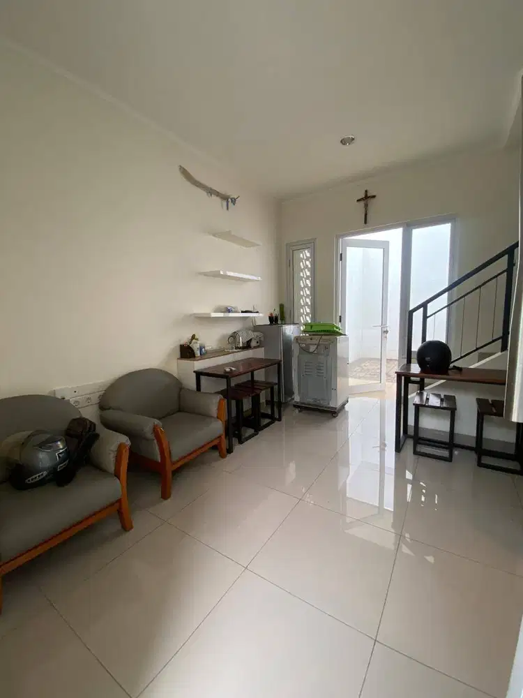 Dijual/Disewakan Rumah Minimalis Terawat Summarecon Bandung