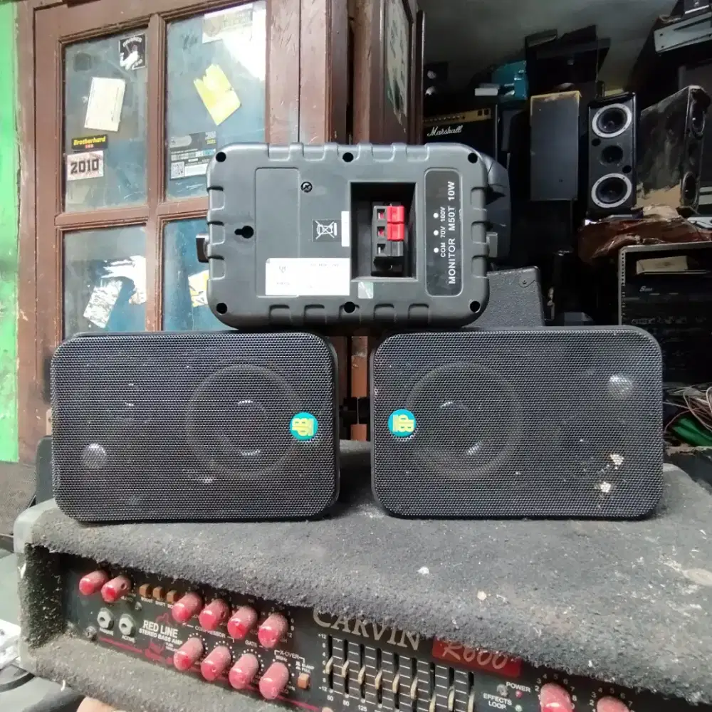 3 box wall mount speaker DB Technologies