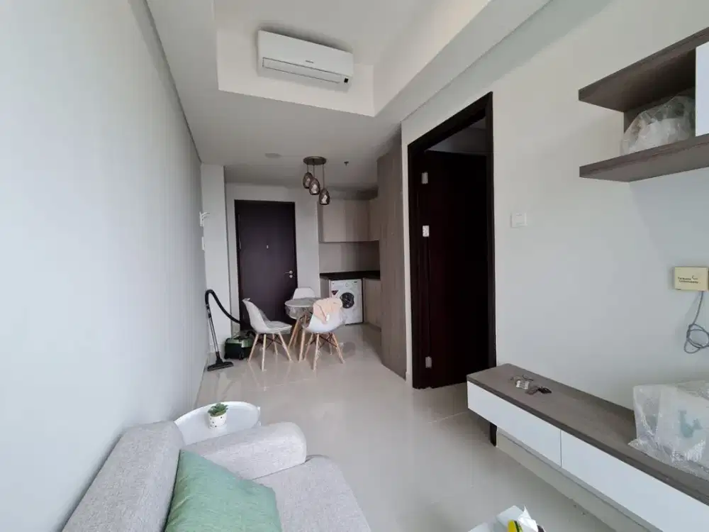 WTS / Dijual Cepat Apartemen Siap Huni, Lokasi Strategis, dan Fully Furnished di Puri Mansion, Jakarta Barat, Jakarta