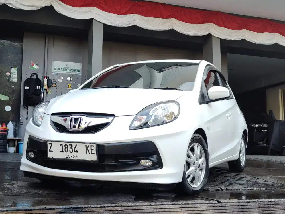 Brio 1.3 E Sports CBU 2013 Matic Putih Tasik Jarang Ada Km Rendah