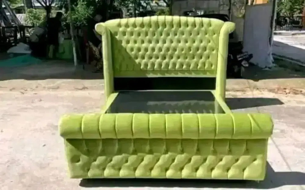 Dipan dan spring bed