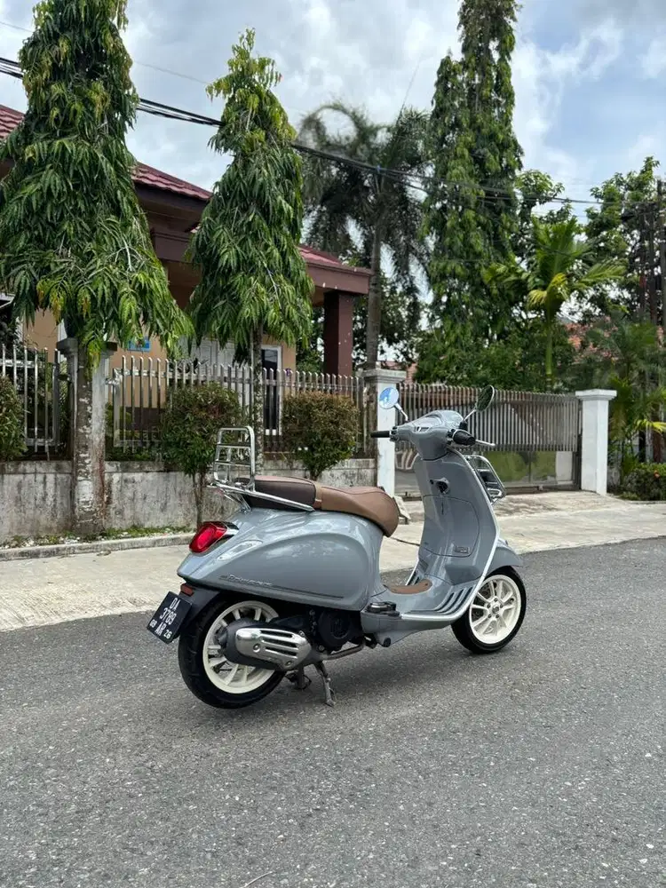 Vespa primavera limited edition picnic tahun 2021