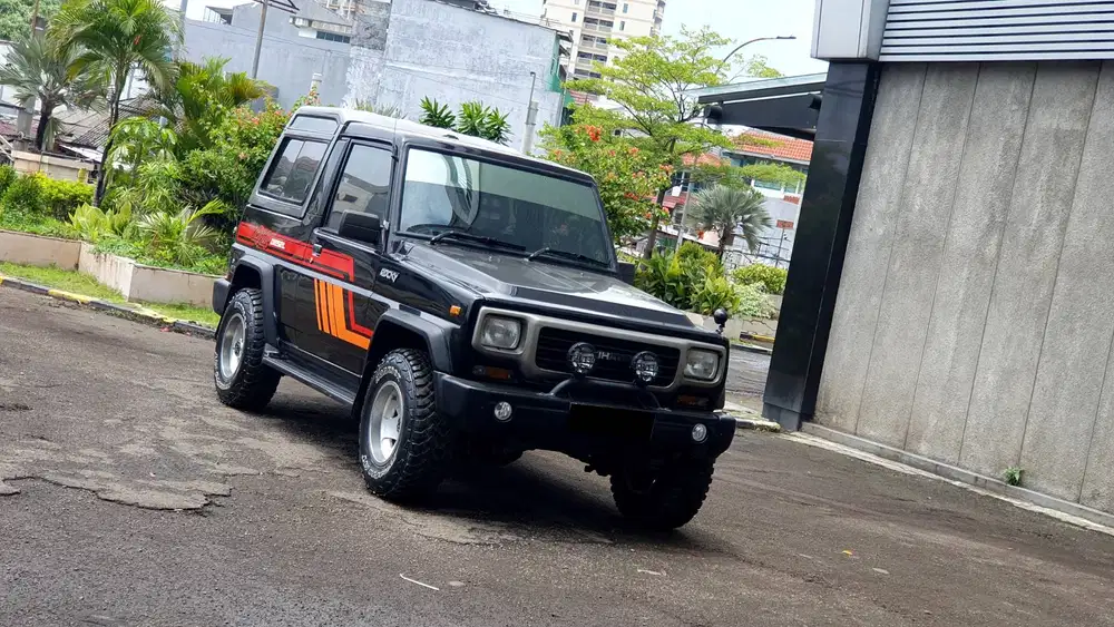[ 4x4 ] Daihatsu Taft Rocky 4x4 Diesel Hitam NIK 1994/1995