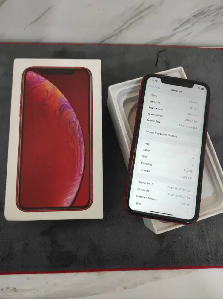 iPhone XR 128 merah