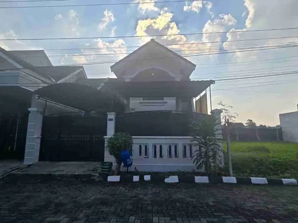 Rumah Bagus Siap Pakai Di Perumahan Elite Solo Baru