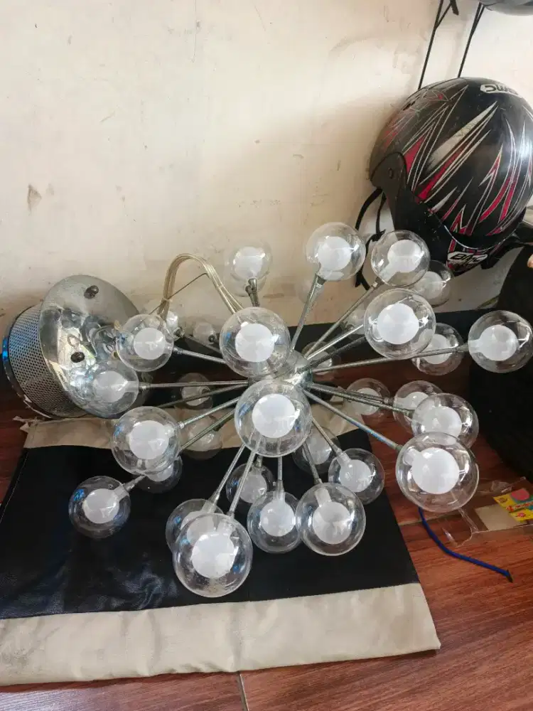 Lampu gantung estetis