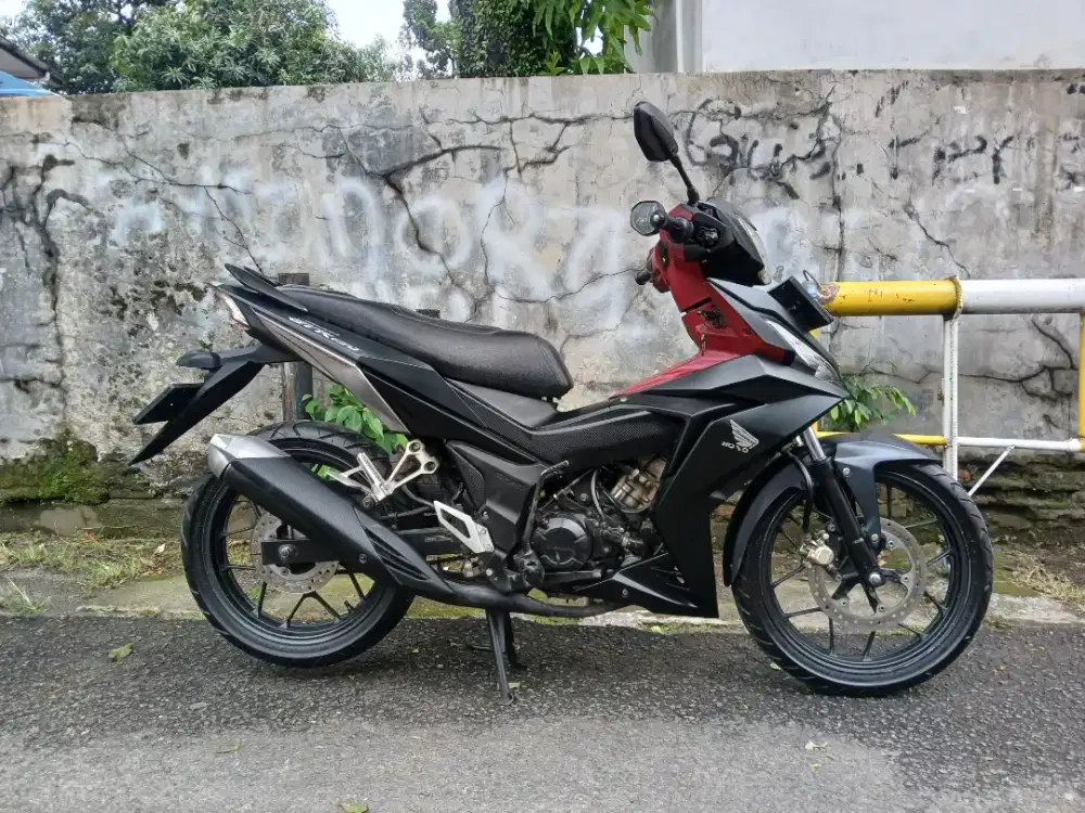 Honda supra GTR 150 tahun 2016 Good Condition