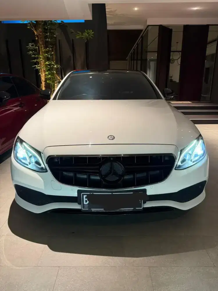 Mercy Mercedes Benz E300 w213 CBU 2016