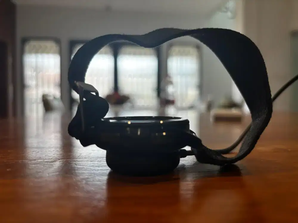 [BU] Samsung Galaxy Watch 6 Classic + Spigen Strap