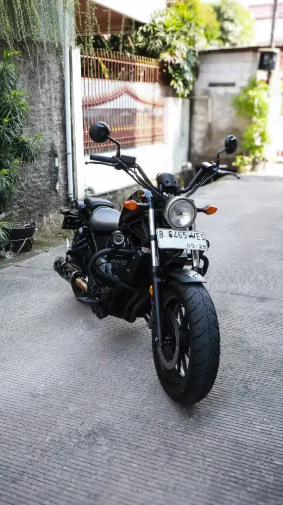 Honda rebel 500