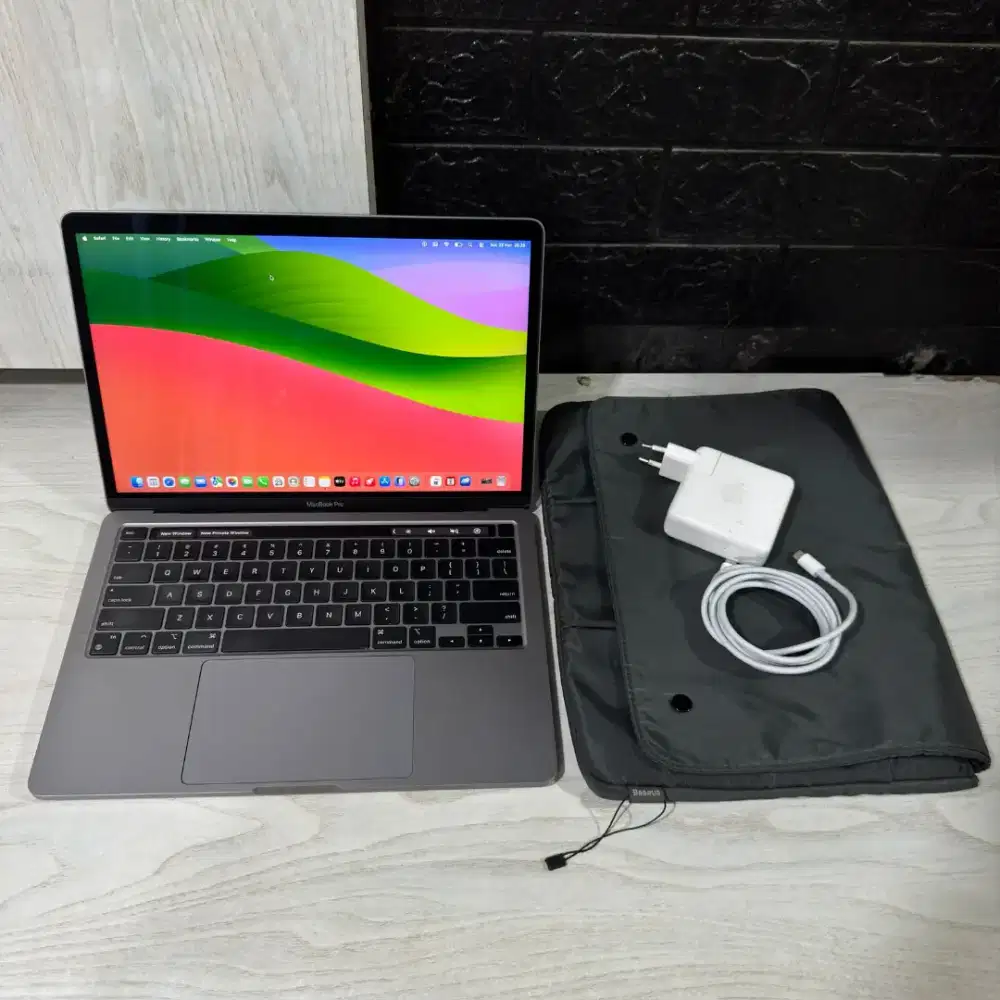 Macbook pro m1 2020 ram 8gb ssd 256gb siap pakai bisa cod