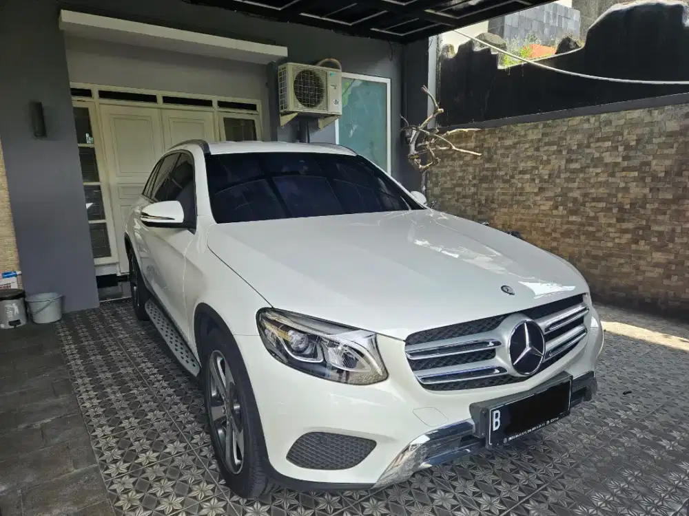 Mercedes-Benz GLC250