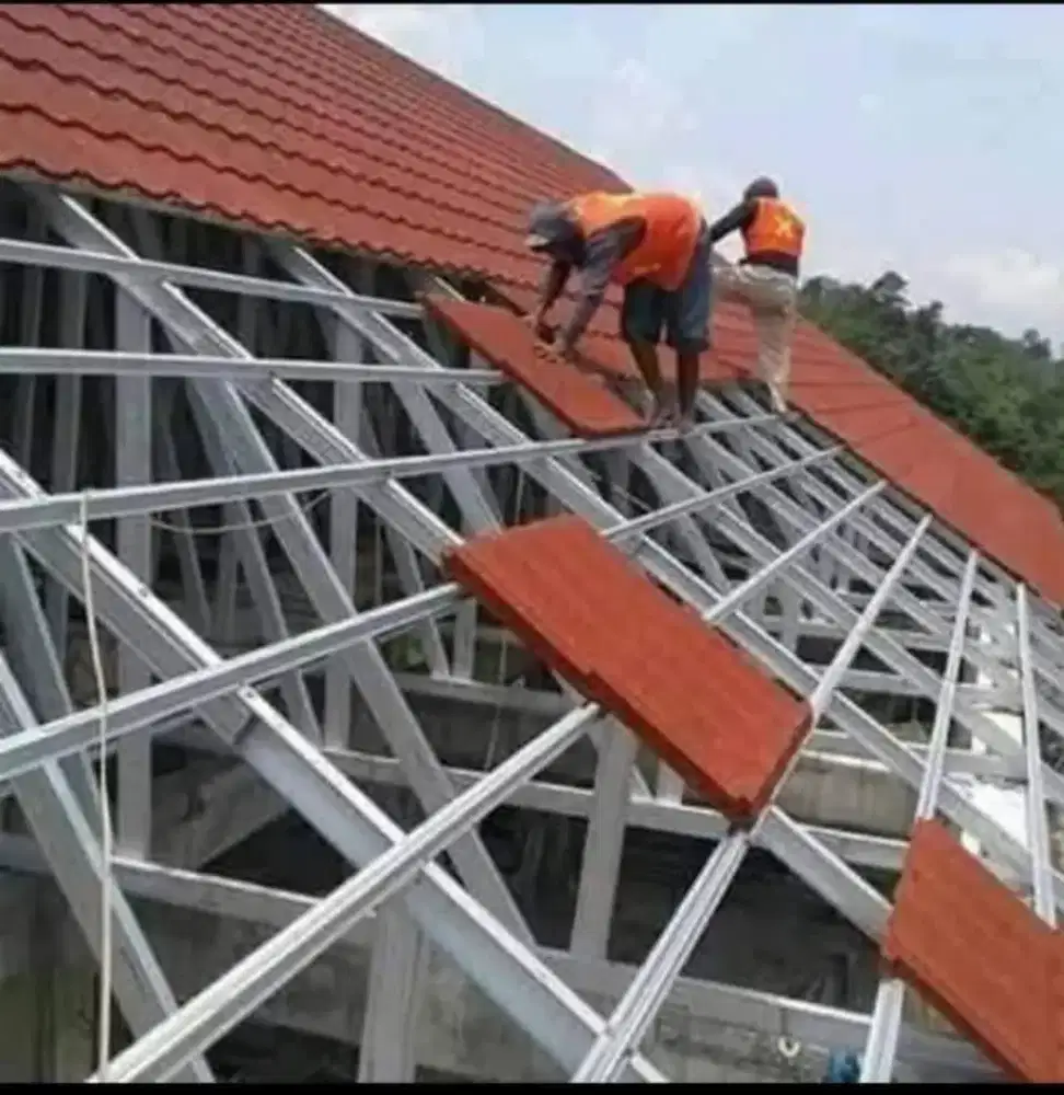 JASA TUKANG ATAP BAJA RINGAN