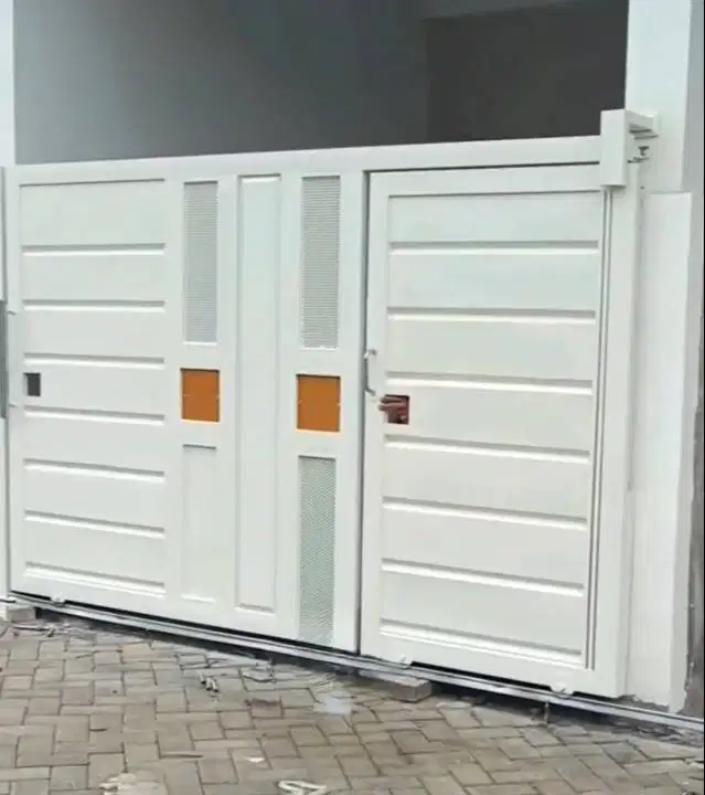 pagar rumah bukaan geser bahan plat dan besi galvanis anti karat