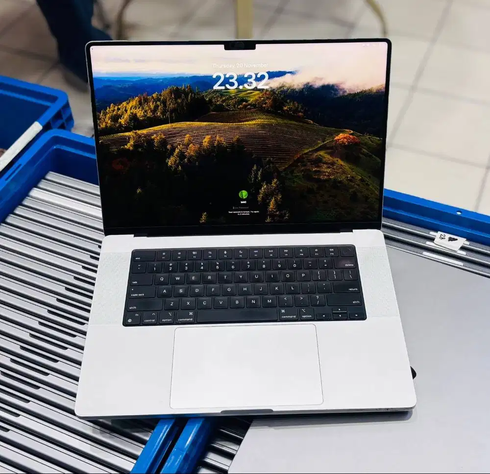 Apple Macbook Pro M1 2021 Ram 16GB Layar 15inch N-DC