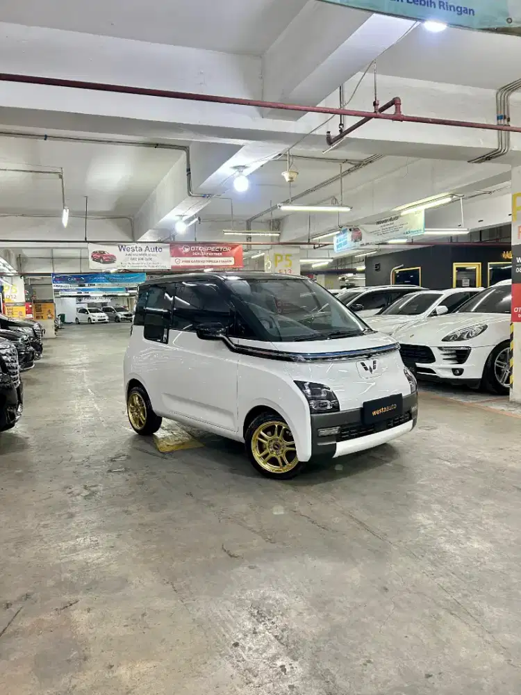 KM 9rb Long Range Wuling Air EV 2022 Airev Like New
