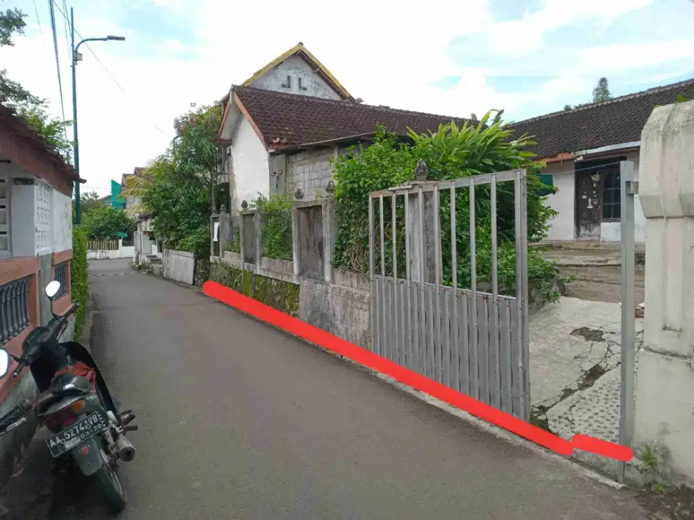 Dijual murah, bonus bangunan kost tidak aktif, akses jl aspal di Wirobrajan kota Yogyakarta dkt Malioboro, Keraton Yogyakarta, SMA 1 TELADAN, UMY