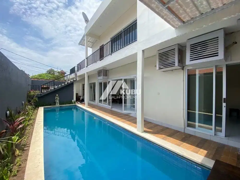 KBP1483 Charming 4-bedroom villa in Sanur.
