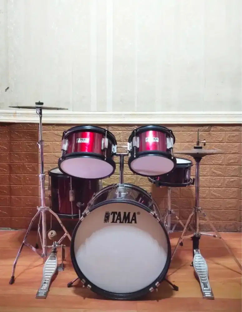 Drum set junior warna merah marun