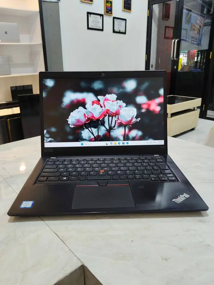LAPTOP NGETIK KETIK Lenovo ThinkPad X390 Intel Core i5-8265U 8/256GB