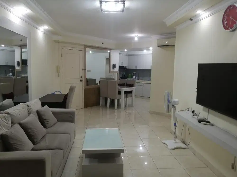 Disewakan Murah Apartemen Taman Rasuna 2BR,Furnish,Include IPL,74M2