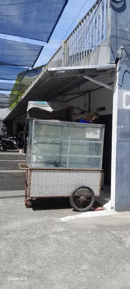 Dijual Gerobak jualan makanan