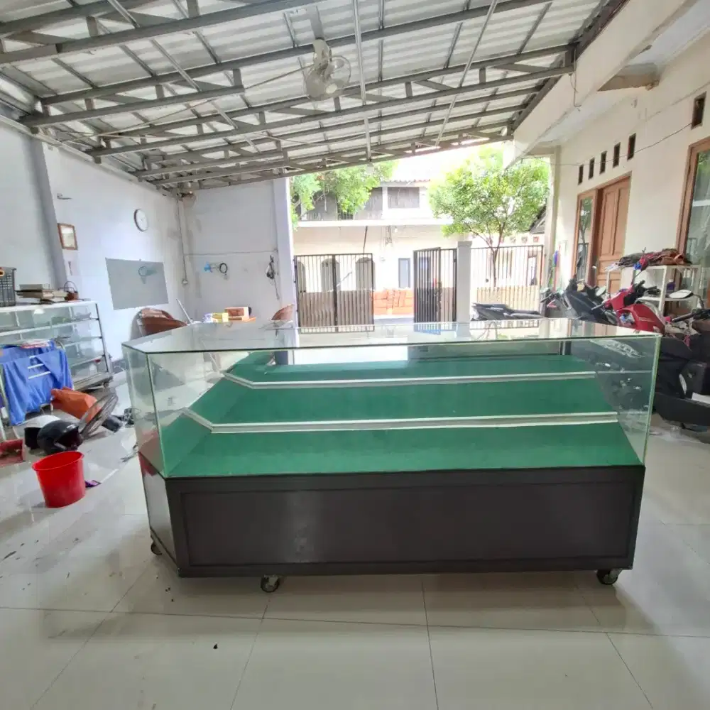 Etalase Bekas Konter HP Leter L 200*100*60