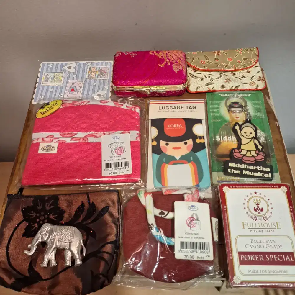 Merchandise Koleksi Cindramata Oleh Oleh Korea Thailand Singapore