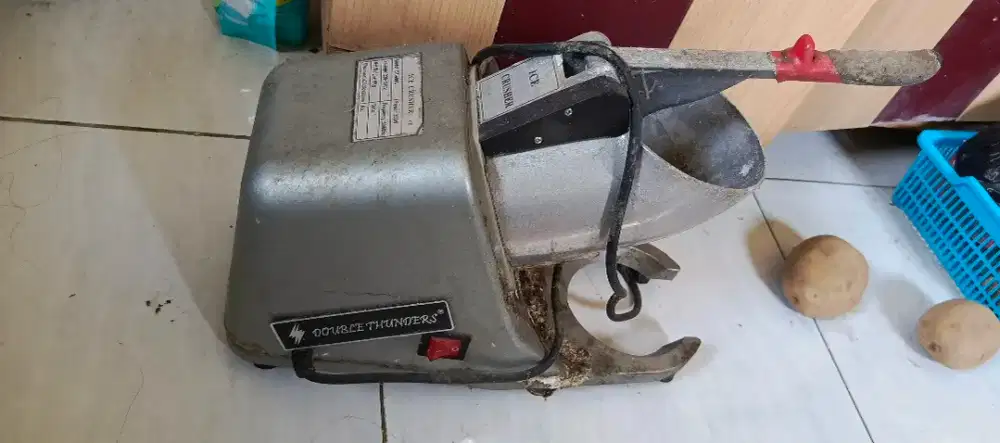 JUAL MURAH , MESIN PENGHANCUR ES