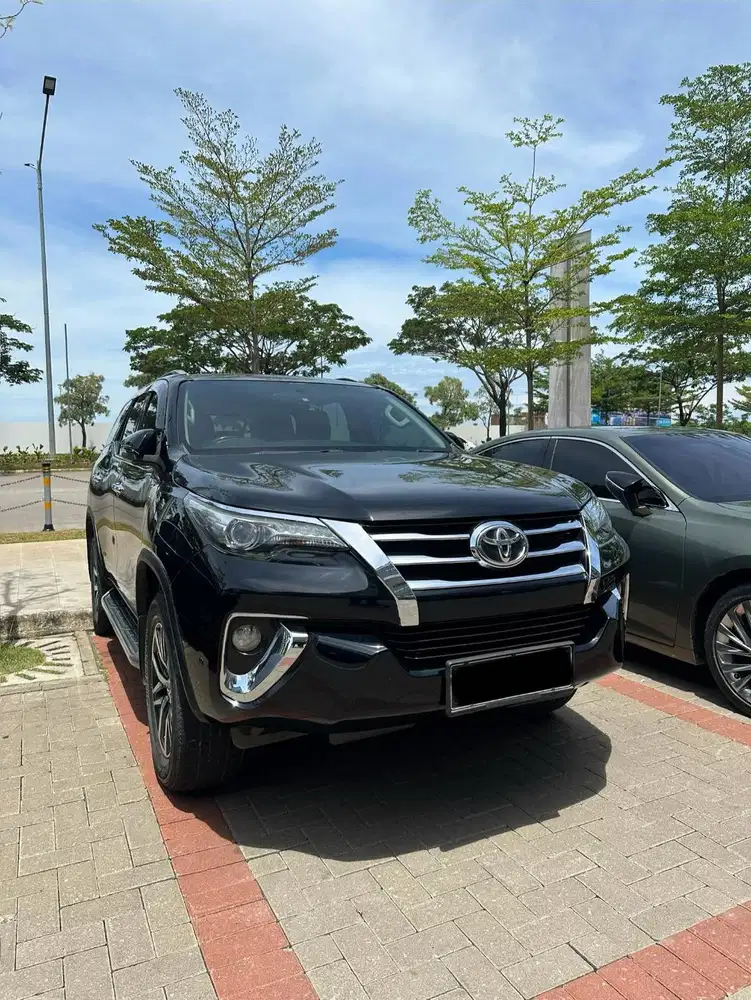 Toyota Fortuner VRZ Diesel 2016 Black Hitam 2017 2015 Jual Cepat Bu