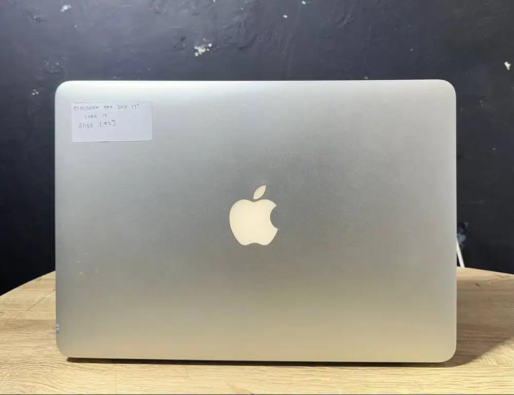 Macbook Pro Early 2015 13inc Core I5 Ram 8GB/128GB Layar Retina