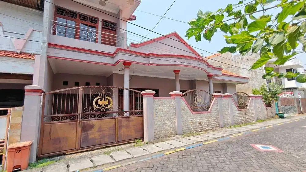 Rmh (246m2) di Mojo dkt UNAIR