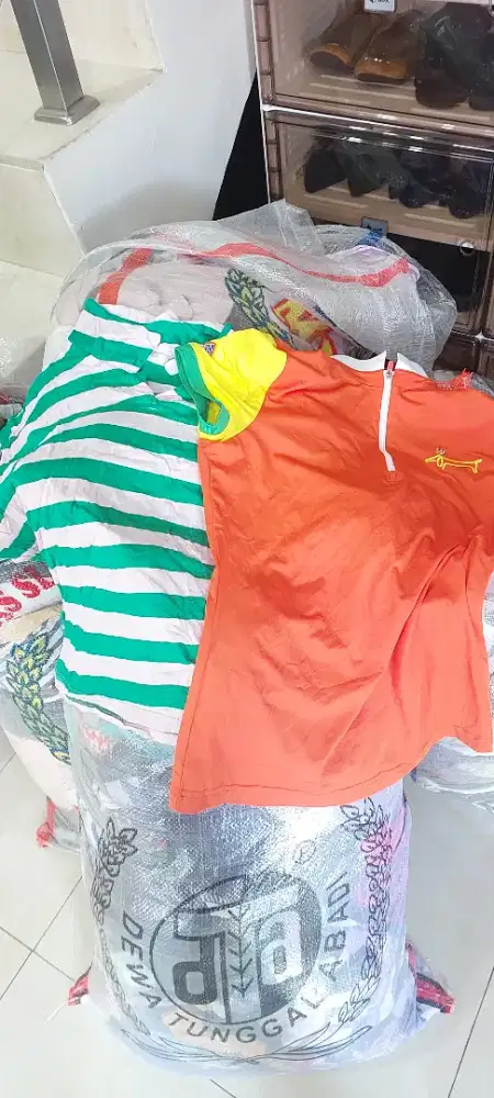 Baju2 bekas bisa untuk jual lagi