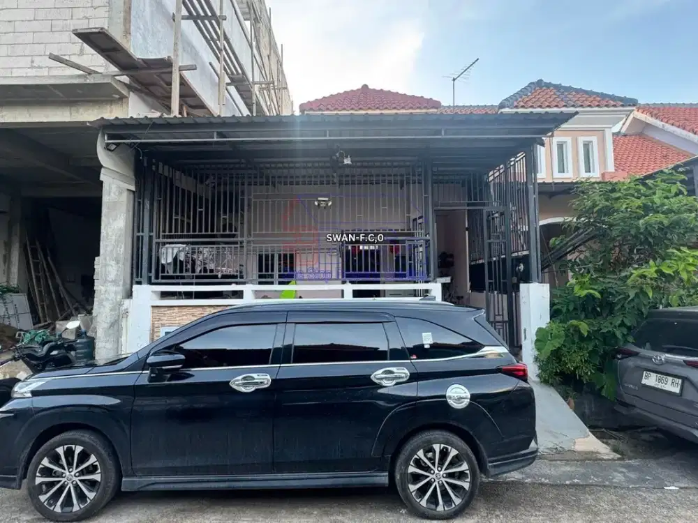 Rumah Hadap Timur Hak Milik di Villa Bukit Indah Dijual