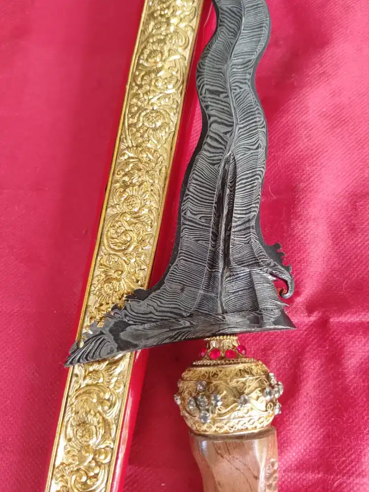 Keris Pusaka Sengkelat Blarak Sineret